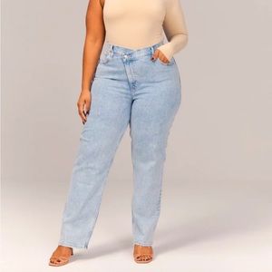 Abercrombie Curve Love 90s Straight Ultra High Rise Jeans